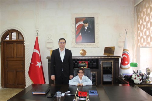23 Nisan Ulusal Egemenlik ve Çocuk Bayramı Dolayısıyla Cumhuriyet İlkokulu Öğrencileri Kaymakamımız Sayın Muhammed ÖZTAŞ’ı Makamında Ziyaret Etti