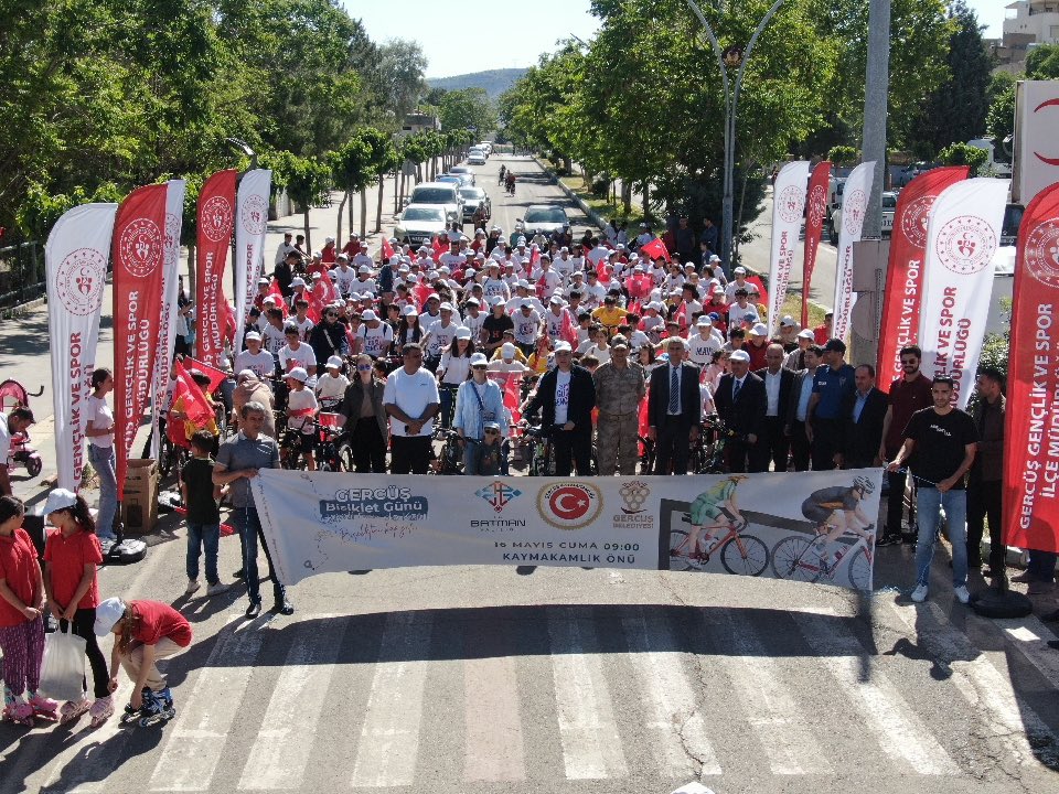 Sayın Kaymakamımız Muhammed Öztaş 19 Mayıs Ataürk'ü Anma Gençlik ve Spor Bayramı Etkinlikleri Kapsamında Bisiklet Turuna Katıldı